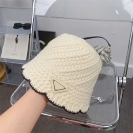 Designer Knit Bucket Hat Fashion Womens Beanie Church Top Hats High Quality Men Tide Hat Ball Cap 3 Colours