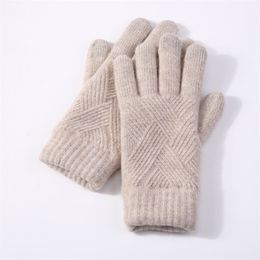 Five Fingers Gloves Female Winter Warm Knitted Full Finger Men Solid Woollen Touch Screen Mittens Women Thick Cycling Driving H46 220920