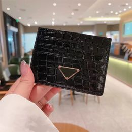 Держатели карт Дизайнеры Треугольная сумка кошелек оптом модный кредит женский держатель Mini Wallet Подлинный кожа