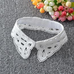Bow Ties Floral Hollow Fake Collar Detachable Ladies White Lapel Necklace Choker For Sweater Dress Women False Collars Faux Col