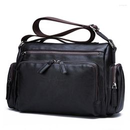 Briefcases 2022 Briefcase Business Men Shoulder Bag Leisure Men's Retro Leather Crossbody Bags Black Brown
