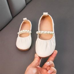 Sneakers Spring Children Girls Flat Pearl PU Leather Shoes Kids Baby Princess 220920