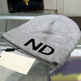 Designer Unisex Skull Hats Fashion Knit Ball Cap For Mens Womens Beanie Alphabet 4 Colour Winter Hat