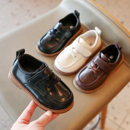 Sneakers spring autumn children s leather school shoes baby fashion toddler boys soft sole solid color girl casual 220920