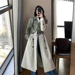 Women's Wool Blends Coat Spring Autumn Windbreaker Jacket Female Green Trench Quality Clothing Leather Stitching Windproof Long Ladies Cloak 220919