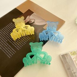 Transparent Frosted Bear Shape Hair Clamps Clips Women Medium Plastic Animal Hair Claws Length 8 CM Hairpins For Lady Headdress Ponytail Jewelry