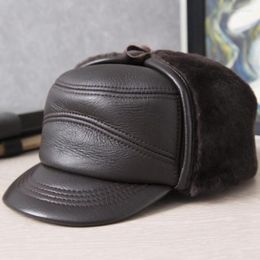 Berets XdanqinX 2022 Winter Men's Warm Fur Bomber Hats Natural Genuine Leather Caps Cold Proof Fluff Sheepskin Earmuffs Cap