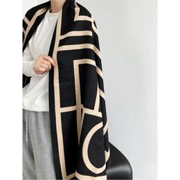 Scarves Spring And Autumn Imitation Cashmere Shawl Silk Scarf With Warm Tassel Geometric 220922