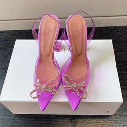 Amina Muaddi Sandals Top Luxury Designer Dress Shoes Bowknot Crystal Diamond Decoration Transparent Pvc Wine Cup Heels Yjhf