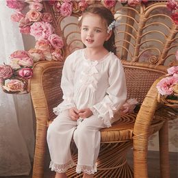 Pyjamas Children Girl s Lolita White Princess Pyjama Sets Royal Style Tops Pants Vintage Toddler Kid s Bow Pyjamas set Sleep Loungewear 220922