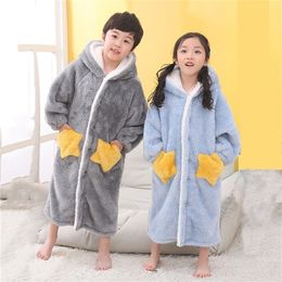 Towels Robes Kids Flannel Bathrobe Shower Girl Coral Fleece Pyjamas Sleepwear Baby Boy Winter Hooded Towel Teens Pyjamas Warm Nightgown 220922