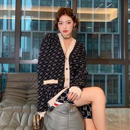 new Women's Sweaters Luxury Designer For Pink Black Button Lady Cardigans Sweaters V-neck Loose Casual Dress Knitted Coat