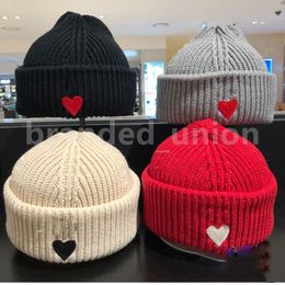 Berretti Cashmere 2023 Lettere Cappello lavorato a maglia Snapback Casquette Uomo Donna Casual Cappelli invernali Designer Fashion Caldo classico Sport all'aria aperta Berretto Beanie Caps