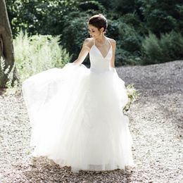 White Satin Ball Gown Halter Neck Princess Country Wedding Gowns Tiers Ruffles Skirt Bride Dresses Gelinlik 328 328