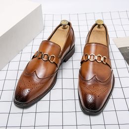Brogue Loafer Men Shoes Solid Color PU Stitching Carved Pointed Metal Buckle Business Casual Wedding Party Daily AD210