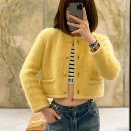 Women's Sweaters Autumn the variety show "Snow King" pale yellow coat Colour matching knitted cardigan women's sweater