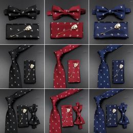 Bow Ties Fashion Men's Skull Tie Set Design 8cm Polyester Suit Collar Bowtie Handkerchief Trendy Mask Brooch Luxury Wedding Accessory