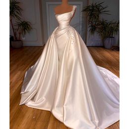 Pearls Mermaid Wedding Dresses Sleeveless One Shoulder Sequins Detachable Train Satin Bridal Gowns3092