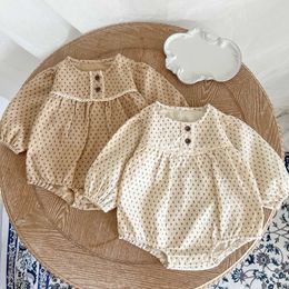 Rompers Girl Autumn Lace Retro Floral Bodysuit Baby Fashion Cotton Sweet Jumpsuit One Piece Toddler Girls New Soft Outfits J220922
