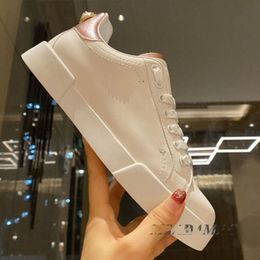 Fashion men and women pearl buckle flat sneakers leather round toe lace-up casual shoes all season runway shoes mkjkkk000001