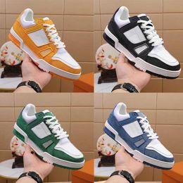 Classic shoes men's and women's casual shoes new couple TPU cowhide outsole Bizshoes letter printing embroidery fashion Joker personality training sneakers