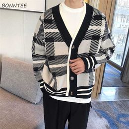 Men's Sweaters Cardigan Men Spring Korean Style Simple Design Plaid Knitting Retro Casual Unisex V neck Loose Vintage Quality Sweater Chandails 220923