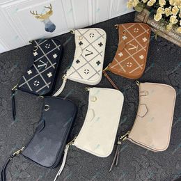 Designer Shoulder Bag EASY POUCH ON STRAP Spring 22 Style Chain Underarm Bag Fashion Wallet EPl Embossed Leather Bags Crossbody 19x11x3cm M80349 M81066 M81137