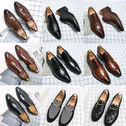 Men's Luxury Bullock Tassel Solid Colour Stitching Crocodile Pattern Checkerboard Round Toe Fashion Everyday Business Shoes Loafers Multiple size