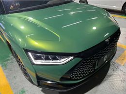 Super Glossy Rainbow Emerald Green Vinyl Wrap Adhesive Sticker Film Gloss Metallic Car Wrapping Foil Roll Air Release Bubble