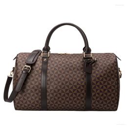 Duffel Bags 2022 Men Large Capacity Tote Bag Fashion Short Distance Sports Gym Travel Organiser Designer Suitcase Luggage