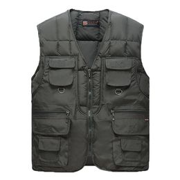 Men s Vests Cotton Warm Vest Man Winter With Many Pockets Male Sleeveless Jacket Men Fashion Zipper Pro Journalist Waistcoat WFY41 220926