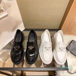 2022 new fashion Dress Shoes Brand spring and summer new three corner shoes thick heel thick soled small leather shoes British style one foot single shoe top quality