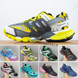 Sneakers Mens Designer Paris B's Third Generation Dad Shoes Female Track 3.0 4.0 Men's and Women's Leisure Sports with Led Light to Increase Show Thin RM4