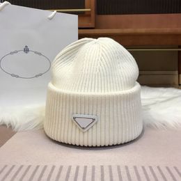 Seven Colours Designer Pure Wool Warm Luxury Hat For Women And Men Spring Winter Fashion Caps Gift Windproof Bonnet Hats 22092601CZ