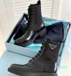 2022 Ankle Boots Black Recycled Enamelled Metal Triangle Combat Boot Chunky Lug Sole Platform Motorcycle Booties EU35-42