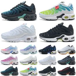 2022 Hot TN Plus Kids Shoe Boys Girls Running Shoes Pink Sea Triple Black White Red Voltage Purple USA Lemon Lime Bumblebee Be True Trainers Sneakers 28-35