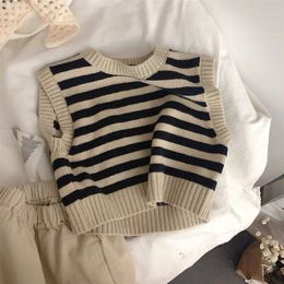 Waistcoat HoneyCherry Children's Striped Jacquard Vest Knitted Baby Sweater Clothes Kids 220927