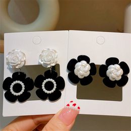 Dangle & Chandelier Fashion Acrylic Statement White Black Flower Drop Earrings For Women Korean Style 2022 New Pendientes