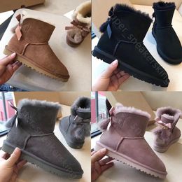 Nuova vendita Australia Stivali caldi classici USA Mini stivali da neve da donna Inverno Pelliccia piena Stivaletti soffici Tacco piatto Scarpe invernali di lusso con scatola 35-41