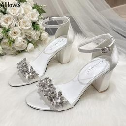 Wedding White Women Crystals Chuncky Heel Open Tee Silver Satin Summer Sandals للسيدات للأحذية الزفاف CL0268