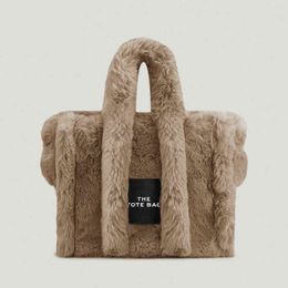 Shoulder Bags Evening Bags Luxury Faux Fur Large Tote Bag Designer Soft Plush Women Handbags Pluffy Shoulder Crossbody Bags Warm Winter Big Shopper Purses 220906