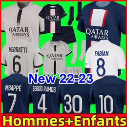 22 23 # 30 Camisas de futebol Mbappe S R. Sanches N. Mendes Verratti Hakimi Fabian Sergio Ramos Camisa de futebol Homens Crianças Kit Meias 2022 2023