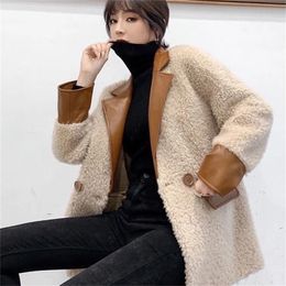 Womens Fur Faux Lamb and AllinOne MidLength Imitation Sheep Shearing Suit Collar Autumn Winter Jacket M372 220927