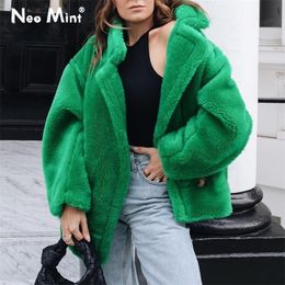 Womens Fur Faux Fur Winter Thick Warm Women Faux Fur Coats Ins Style Teddy Bear Jacket Woman Oversized Fluffy Outerwear Lambswool Overcoat 220929