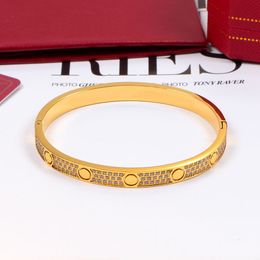 Fashion Gold Eternal Love Gold Cuff Bracelet Designer Jewelry for Mens Women Full Diamond Bangle Sier Gifts Womens Bracelets