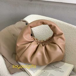 A YD Pouch Designer Bag Bottegss Handbags Women Venetss Clutch bags Net red Mo same high-grade pleated armpit bag 2023 new tr