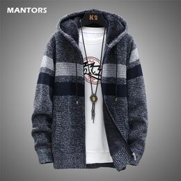 Mens Sweaters Winter Fleece Warm Sweater Men Hooded Cardigan Mens Striped Slim Sweaters Coat Casual Knitted Mens Sweater Outerwear 220929