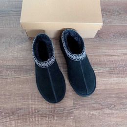 uggssy Pantofola Tasman da donna con marchio Braid Comodi stivaletti Australia Pelle di montone scamosciata Scivoli foderati in pelliccia Scarpe invernali Stivali castani neri WGG Uomo