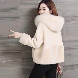 Women Plus Size winter Coats Imitation fox fur collar particle plush Casual fashion leisure street long sleeves Outerwear Khaki White Blue Beige Colour short jacket