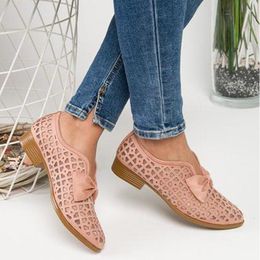 Sandals 2022 Summer Fashion Pointed Toe Shoes Ladies Flat Large Size Hollow Breathable Bow Thick Heel